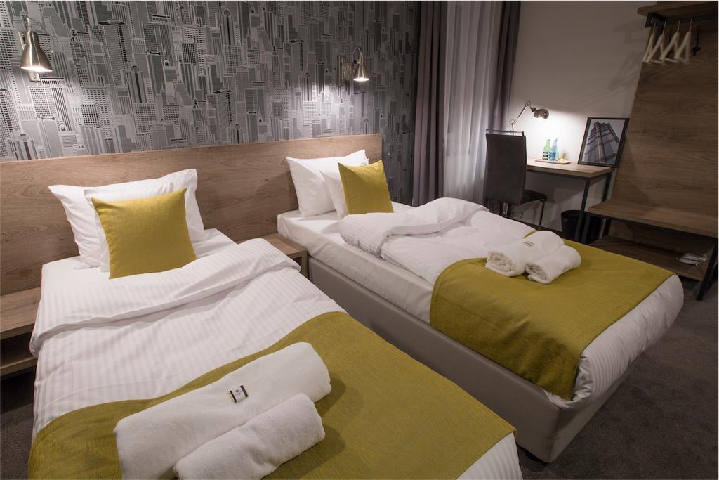 Bed and Breakfast Marcopolo House à Varsovie Chambre photo