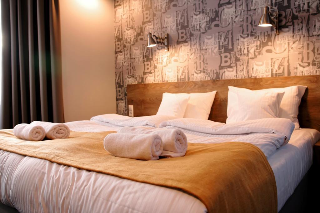 Bed and Breakfast Marcopolo House à Varsovie Extérieur photo